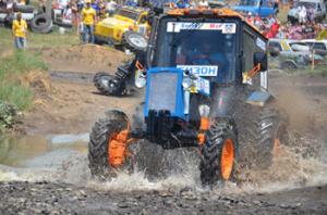 На Дону пройдут XIV гонки на тракторах «Бизон-Трек-Шоу»