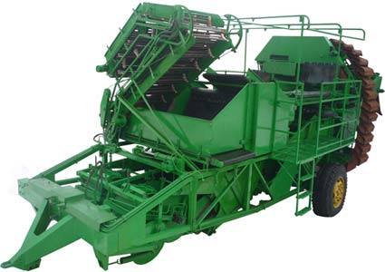 Комбайн картофелеуборочный Агротехмаш Е-686