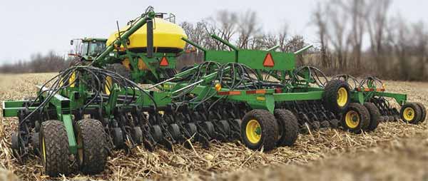 Сеялка пневматическая точного высева John Deere 1890 / 1895 SFP