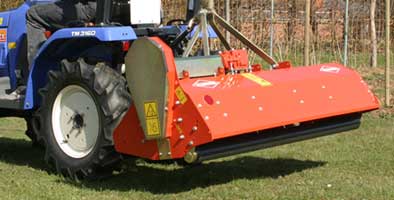 Мульчирователь для парков с горизонтальным ротором Kuhn TL 120/150/180 Мульчирователь для парков с горизонтальным ротором Kuhn TL 120/150/180