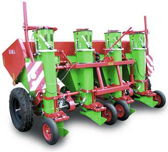 Картофелесажалка четырехрядная UNIA Kora 2 / 4 / 4H / 4HP