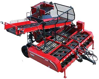 Комбайн свеклоуборочный Amity Wic 2300 / 2400 / 2500 / 2600