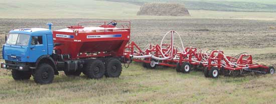 Комплекс автомобильный посевной Агромастер Agrator 8500 / 9800 / 10000 Авто Комплекс автомобильный посевной Агромастер Agrator 8500 / 9800 / 10000 Авто