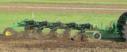 Плуг 4-6-ти корпусный John Deere 2810