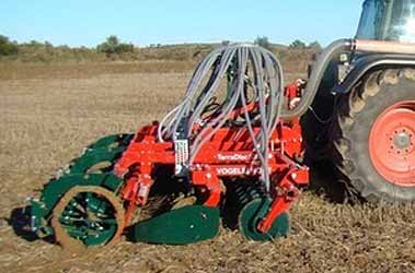 Сеялка пневматическая для высева в мульчу TerraDrill A-D