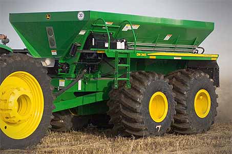 Разбрасыватель минеральных удобрений John Deere DN345