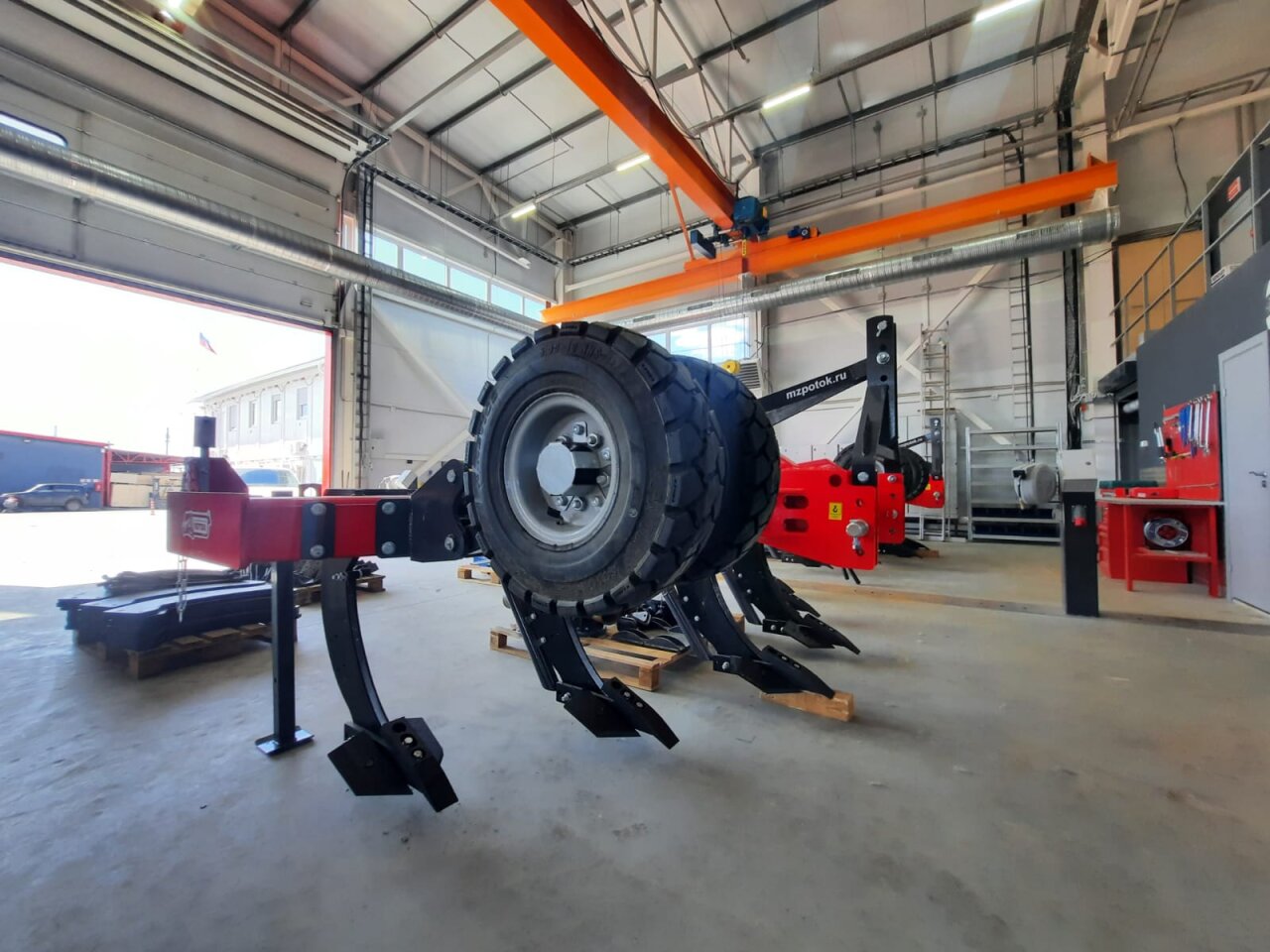 Глубокорыхлитель МЗ Поток ГЩ