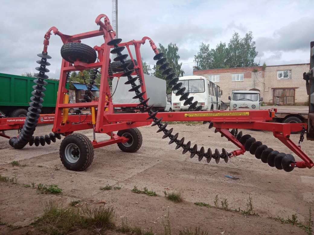 Лущильник дисковый (прицепной) ЩРЗ 6912