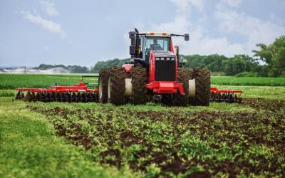 Россия поставит 190 единиц сельхозтехники и оборудования в Абхазию