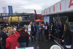Российская сельхозтехника представлена на крупнейшей агропромышленной выставке в Болгарии