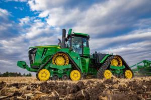 John Deere представила новую серию высокотехнологичных тракторов 9R