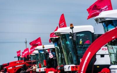 Ростсельмаш представил аграриям Алтая нового официального дилера