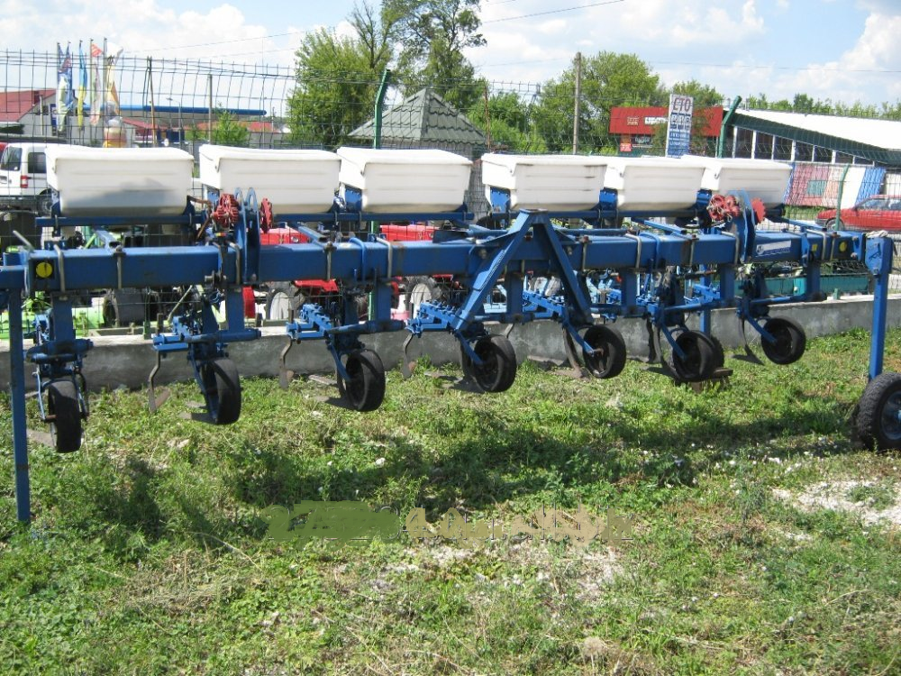 Культиватор междурядный серии КМН (КРН) 4.2м, навесной с подкормкой