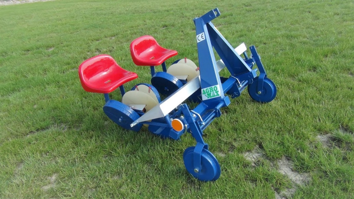 Рассадопосадочная машина  2-х рядная S237 Agro-Max Польша