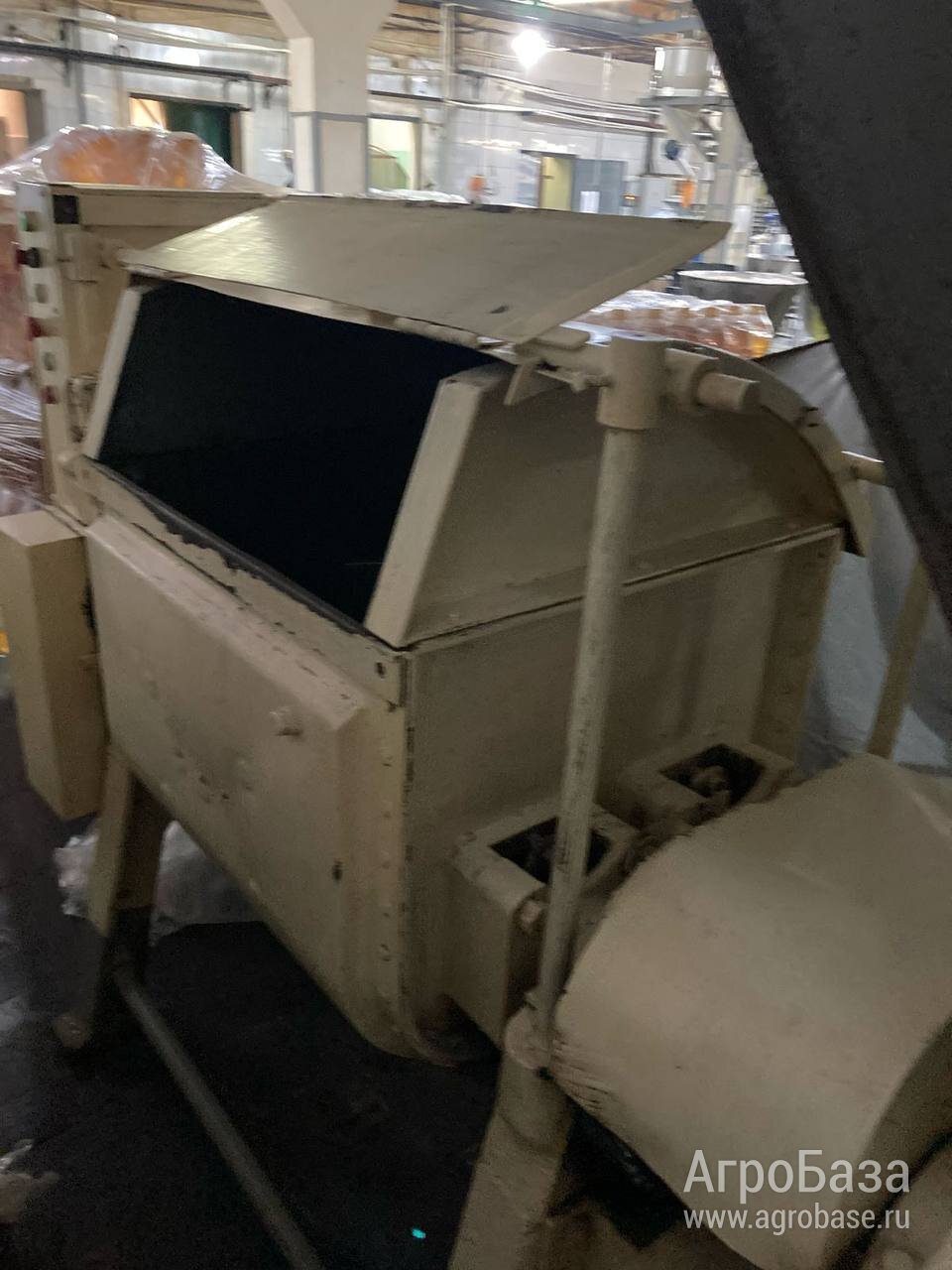 Тестомесильная машина ТМ-63