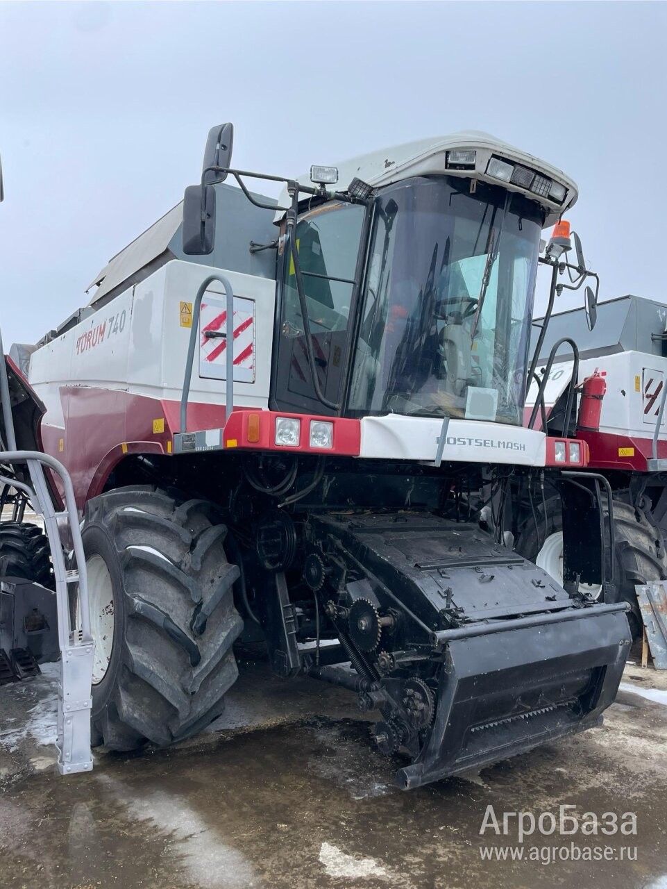 Комбайн Ростсельмаш Torum 740