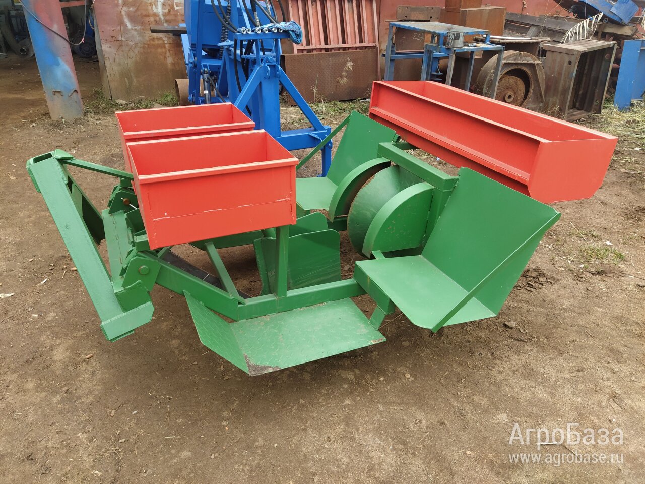 Лесопосадочная машина.