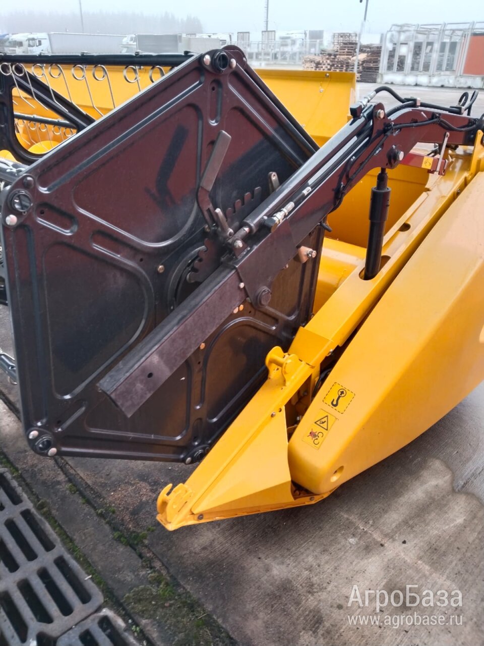 Жатка уборки зерновых культур, марка - NEW HOLLAND, тип -760CG, модель 35V-8PVD, НОВАЯ - 2024 г.