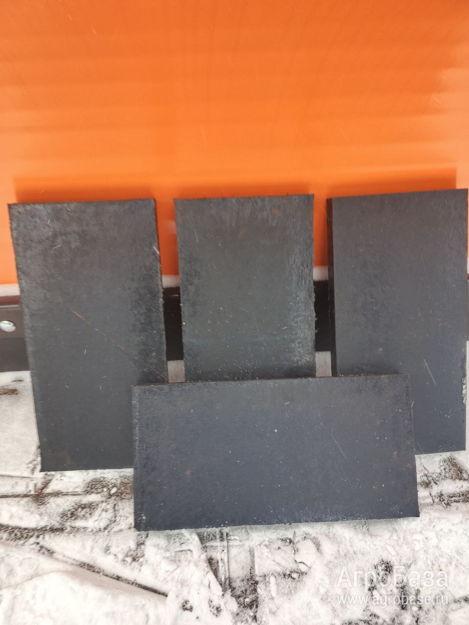 Техпластина (500x250x40) мм. армированная тканью.