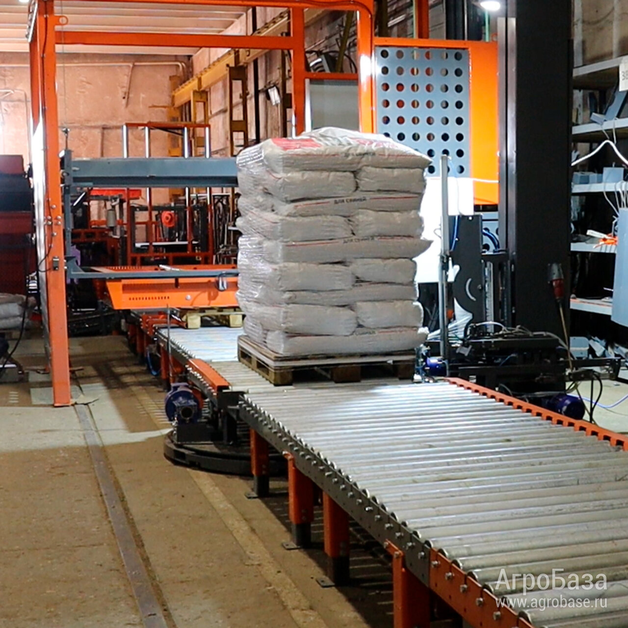 Паллетоукладчик. Паллетайзер. Робот укладчик для производства