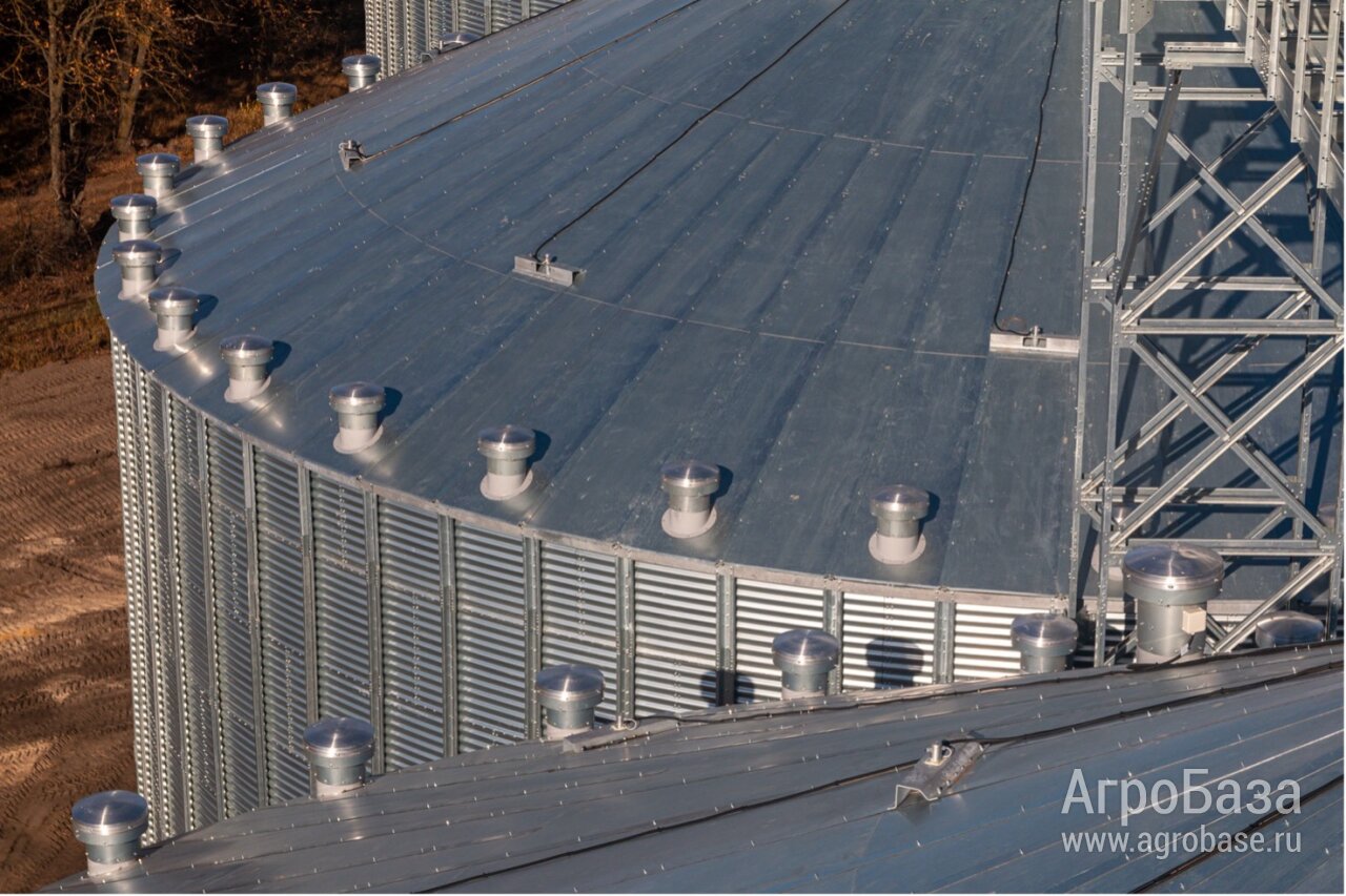 Система вентиляции подкровельного пространства силоса - единственное правильное решение при хранении зерна