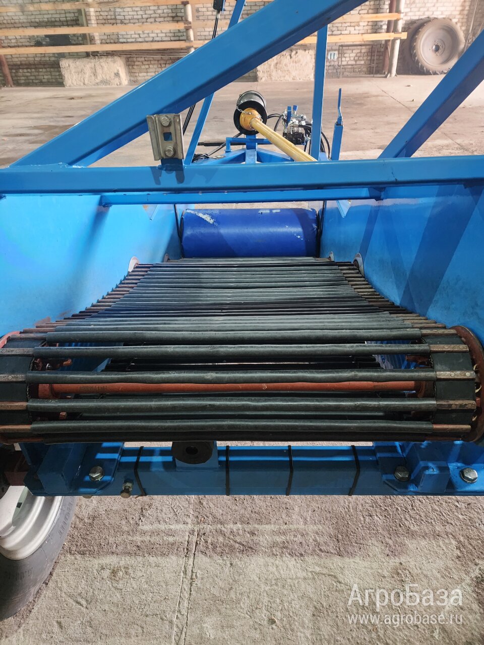 Луковый подборщик