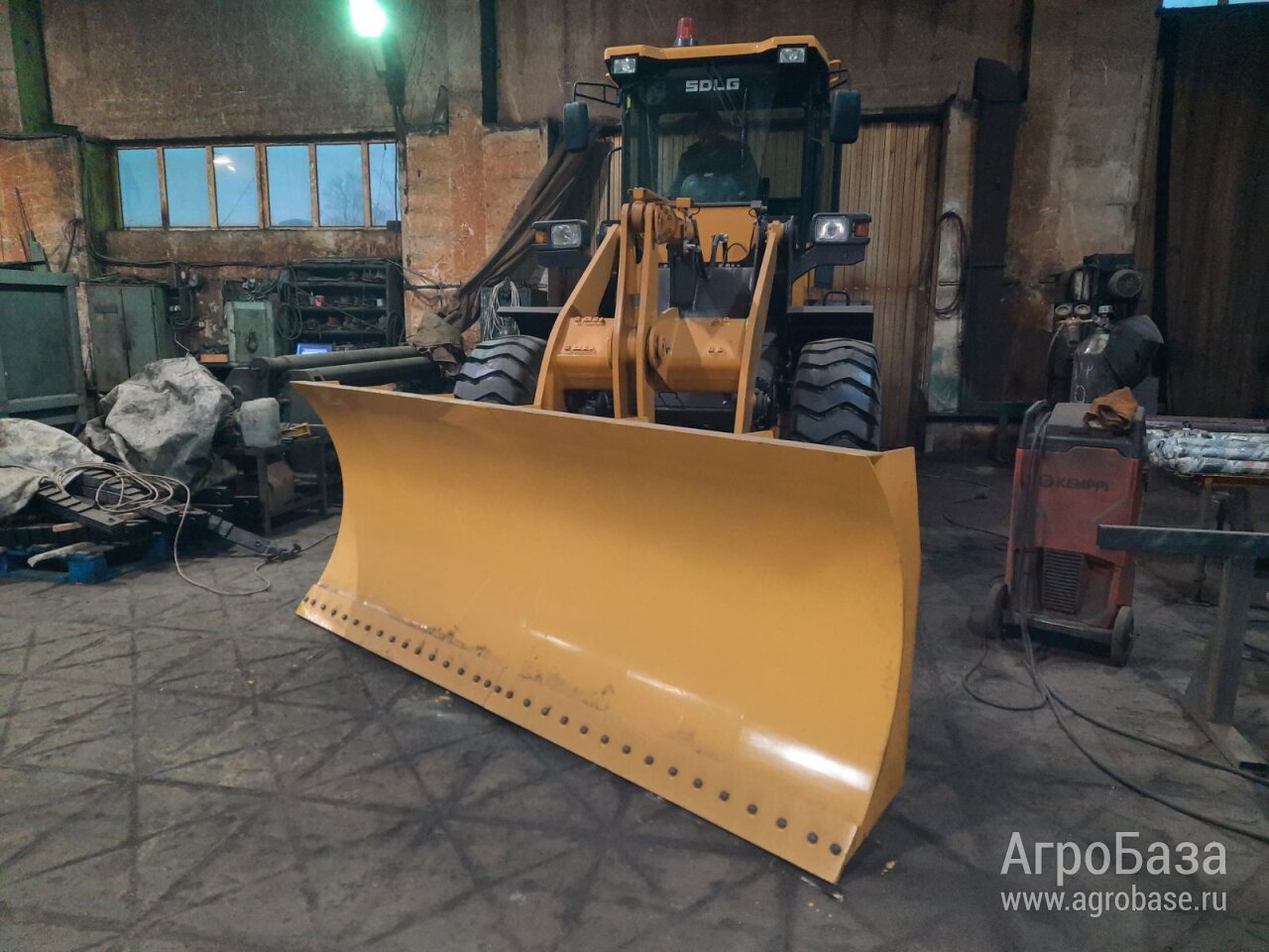 Изготавливаем под заказ отвалы тракторные,ковши.