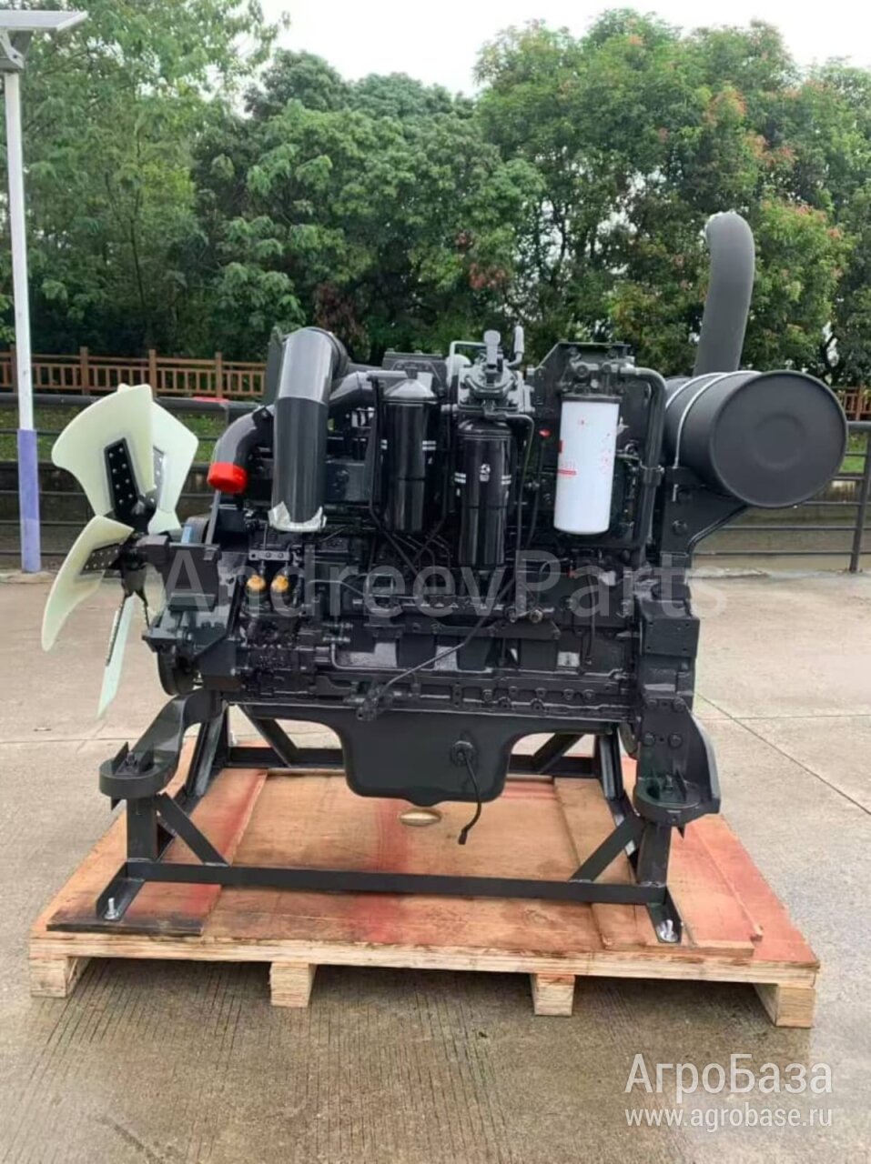 Двигатель Komatsu SAA6D125E-3