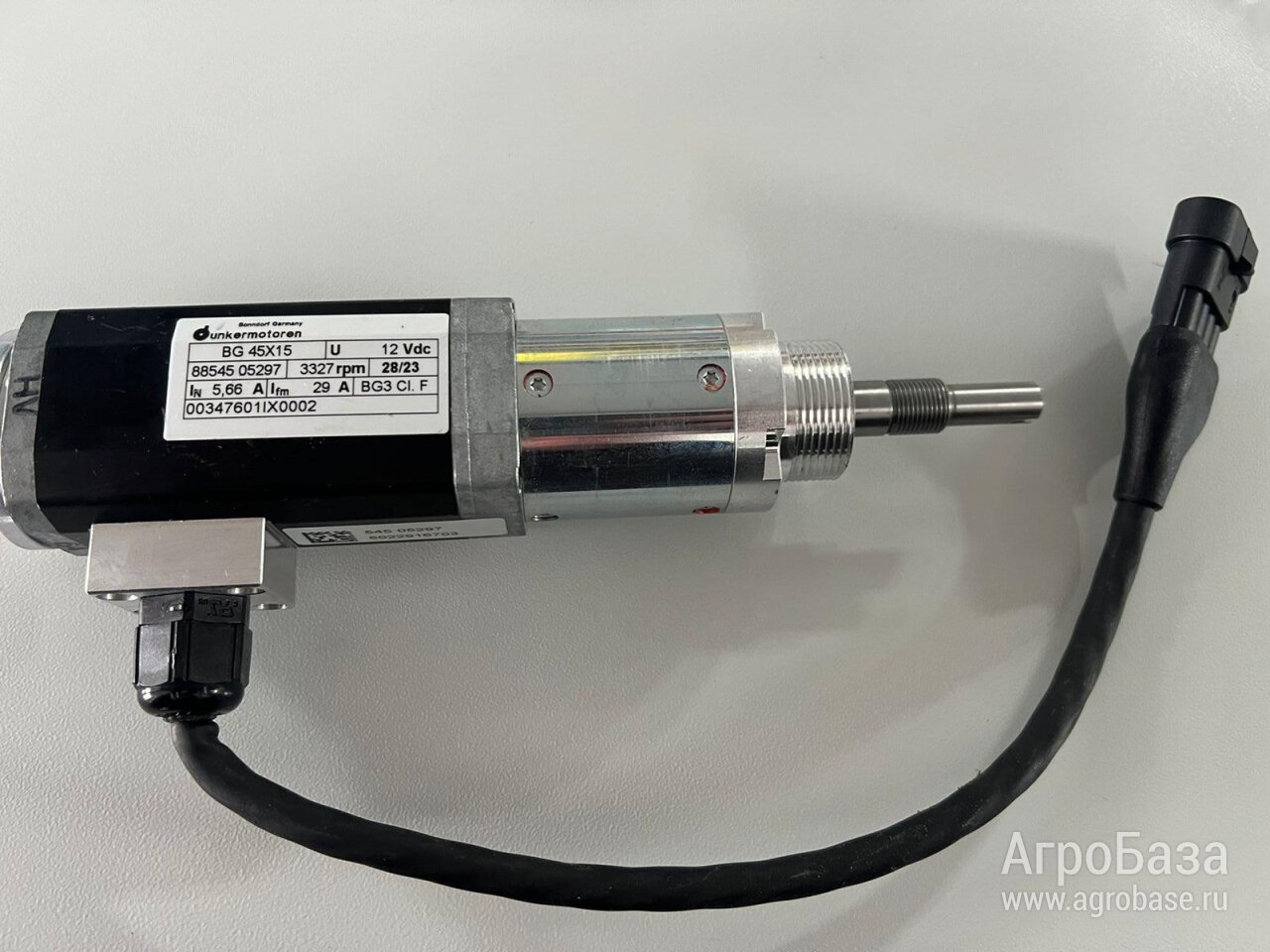 Электромотор привода высевающего 95196003 BG45x15
