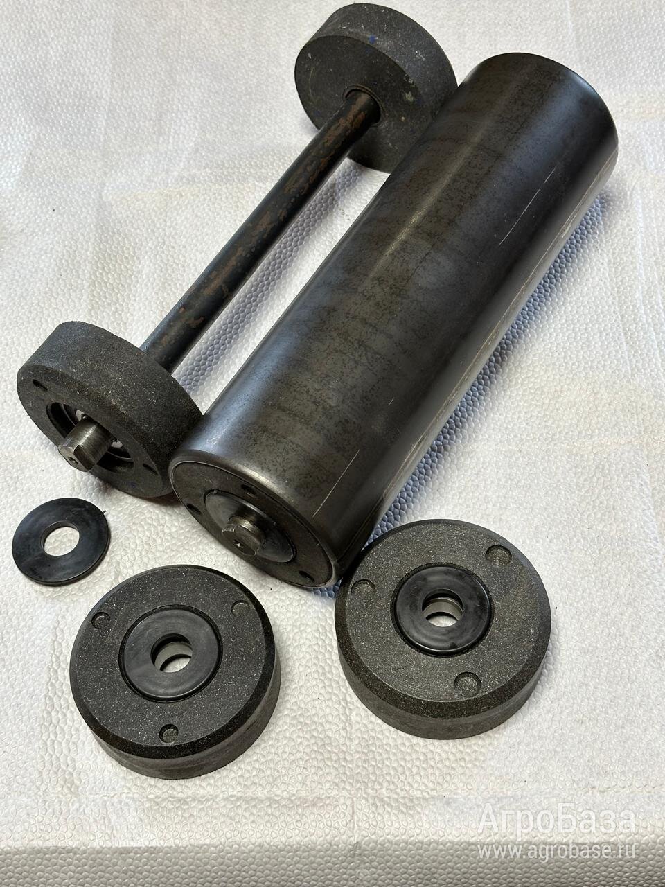 Ролик дефлекторный 102/230/М16 подшипник 204