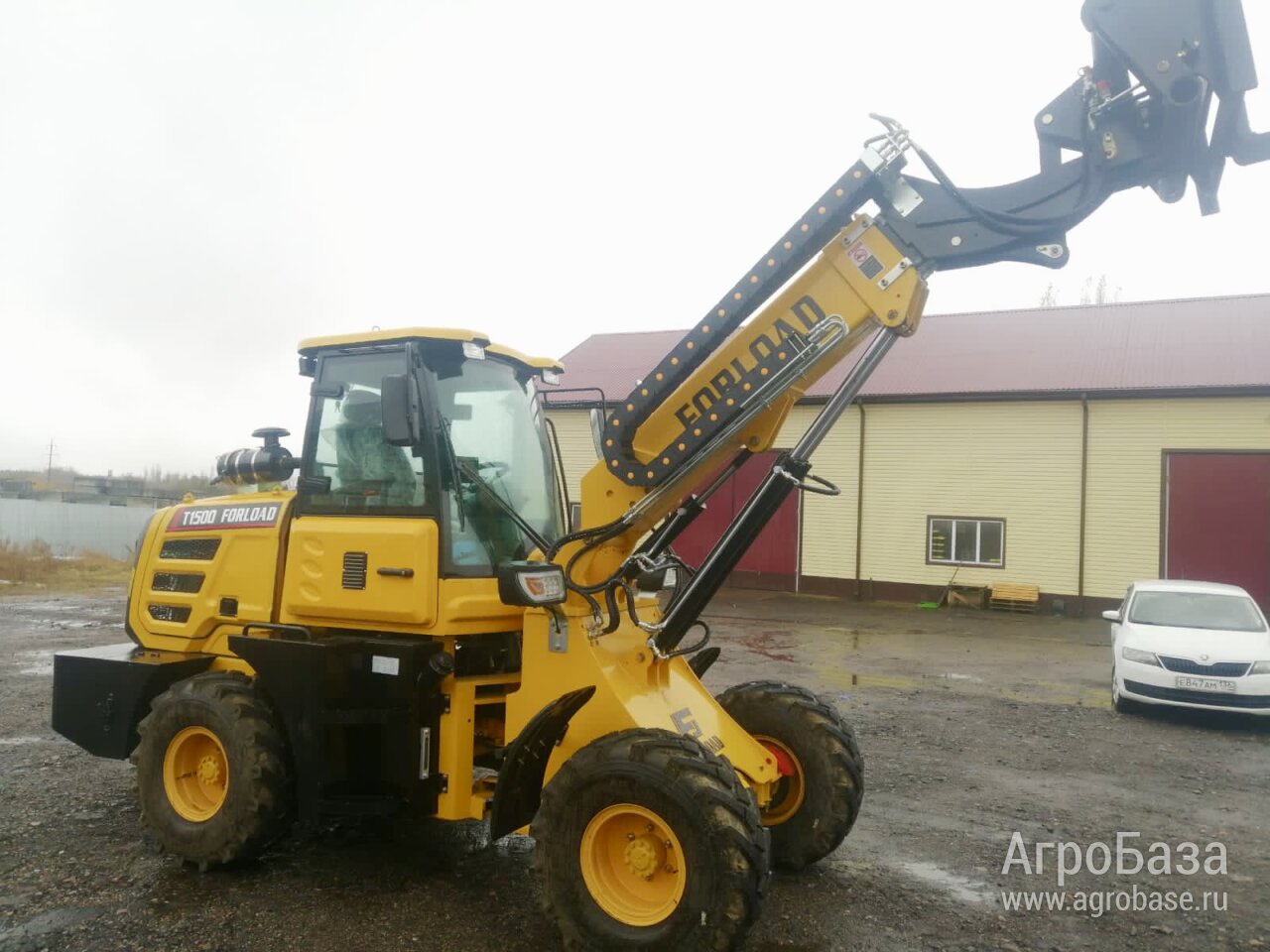Телескопический погрузчик FORLOAD T1500