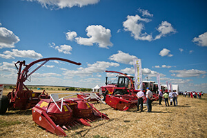 Брянские комбайны на «Дне поля Оренбуржья - 2017»