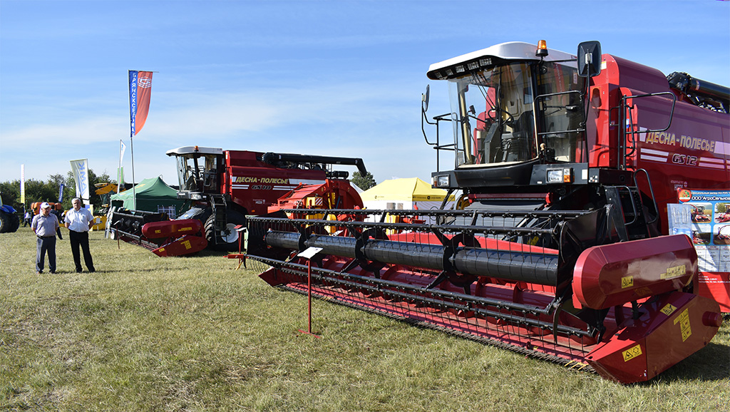 посевная в красноярском крае 2021. операция трактор гостехнадзор. учхоз кубань машинно тракторный парк. 1м агромак. профилактическая операция гостехнадзора трактор.